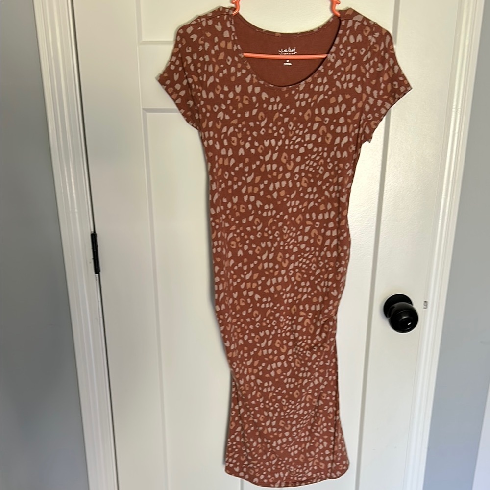 Isabel Maternity by Ingrid & Isabel Rust Brown Animal Print Midi Dress - Picture 1 of 2